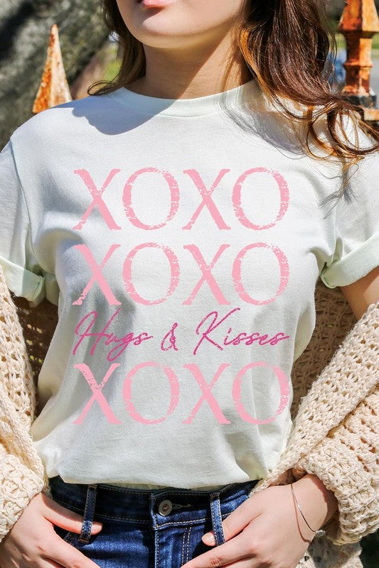 XOXO Graphic Tee